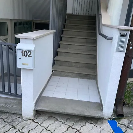 Διαμέρισμα Home24 *